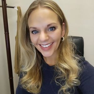 Meet your Posher, Angela